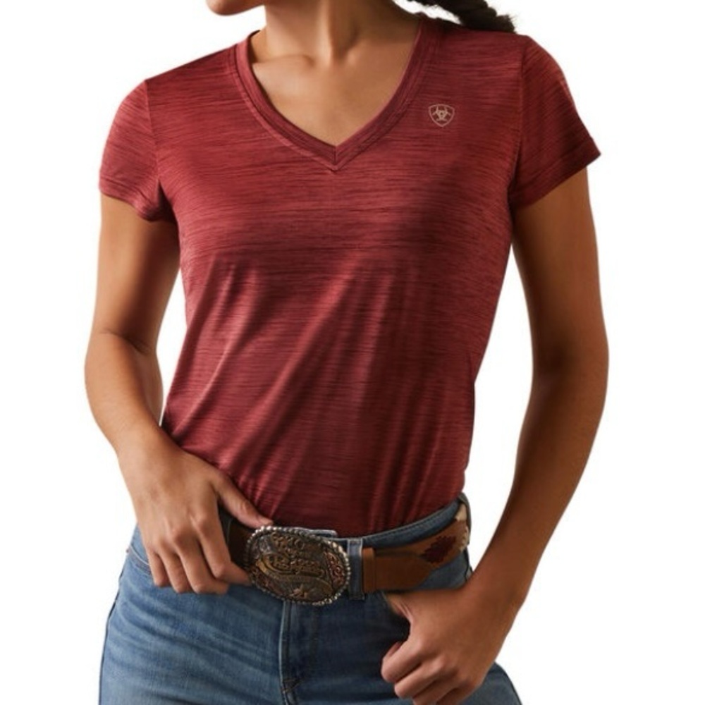 Ariat Sz M Pink Short Sleeve V neck with Front Chest Pocket Women’s Pull On Top